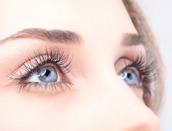 Image : Gouttes ou onguents ophtalmiques.