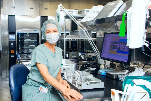 Martine_Dugas_1_600x400-(1).jpg Martine_Dugas_1_600x400-(1).jpg