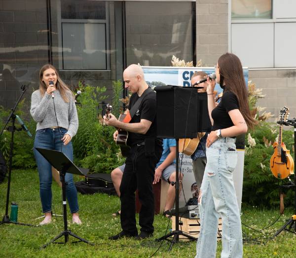 CHU_7700_600x523.jpg CHU_7700_600x523.jpg