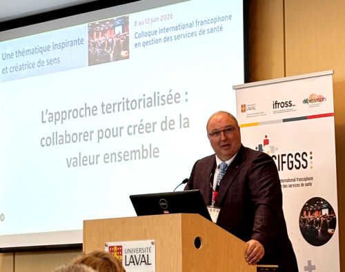 M. Martin Beaumont, président-directeur général du CHU. Source : Service des communications. Photo de Martin Beaumont lors d'une présentation au CIFGSS.