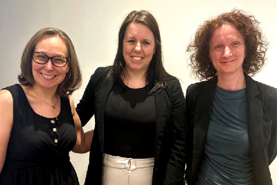 De gauche à droite : Mme Geneviève Huard, ressource clinique, Mme Isabelle Lessard, directrice adjointe Innovation et qualité des pratiques en soins infirmiers, et Mme Marie Morin, conseillère en développement organisationnel, Direction des ressources humaines.