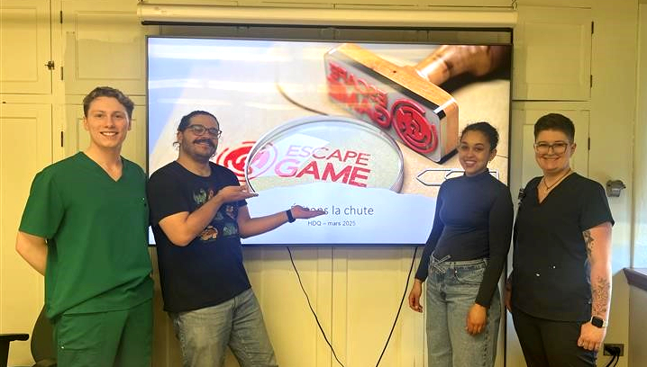 L'équipe qui a organisé le jeu.