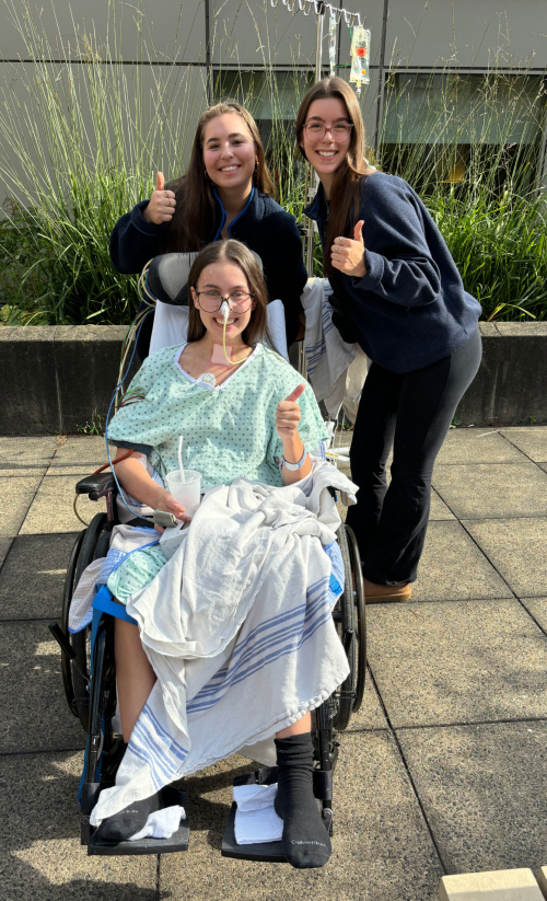 Sofia a toujours pu compter sur le soutien de ses amies Delphine et Simone. Sofia et ses amies.